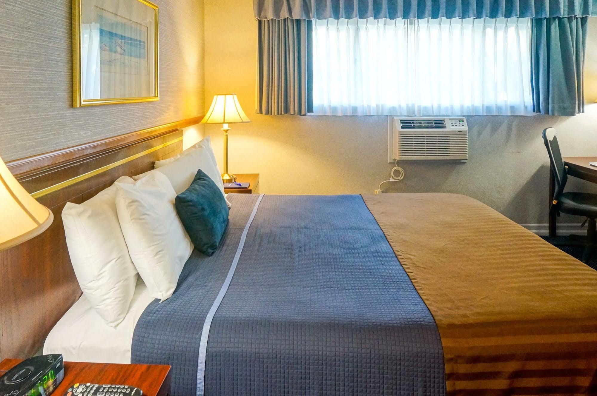 Travelodge Hotel At Lax Лос Анджелис Екстериор снимка