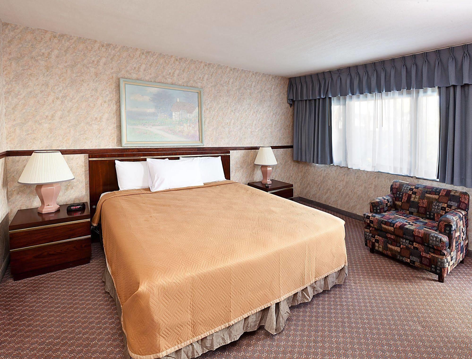 Travelodge Hotel At Lax Лос Анджелис Екстериор снимка